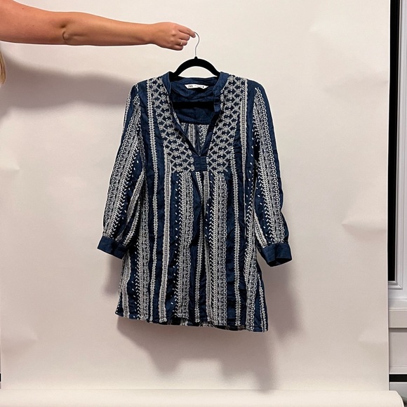 Patterned mini dress - Picture 2 of 3